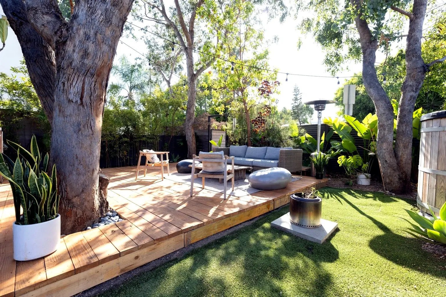 Dining setup
